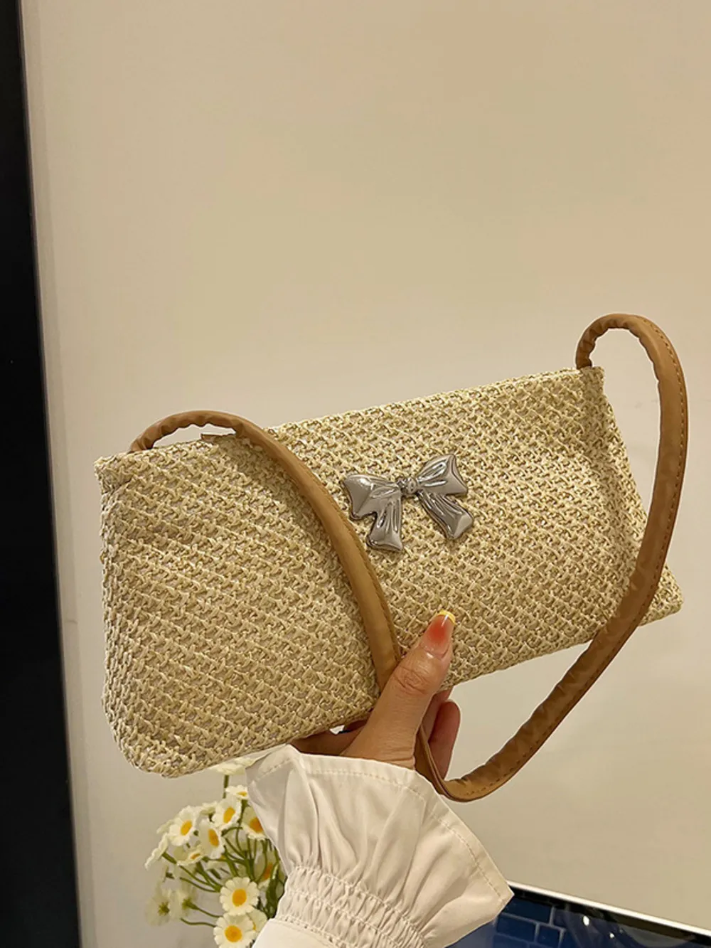 Woven Straw Shoulder Bag with Bow Detail, image 3