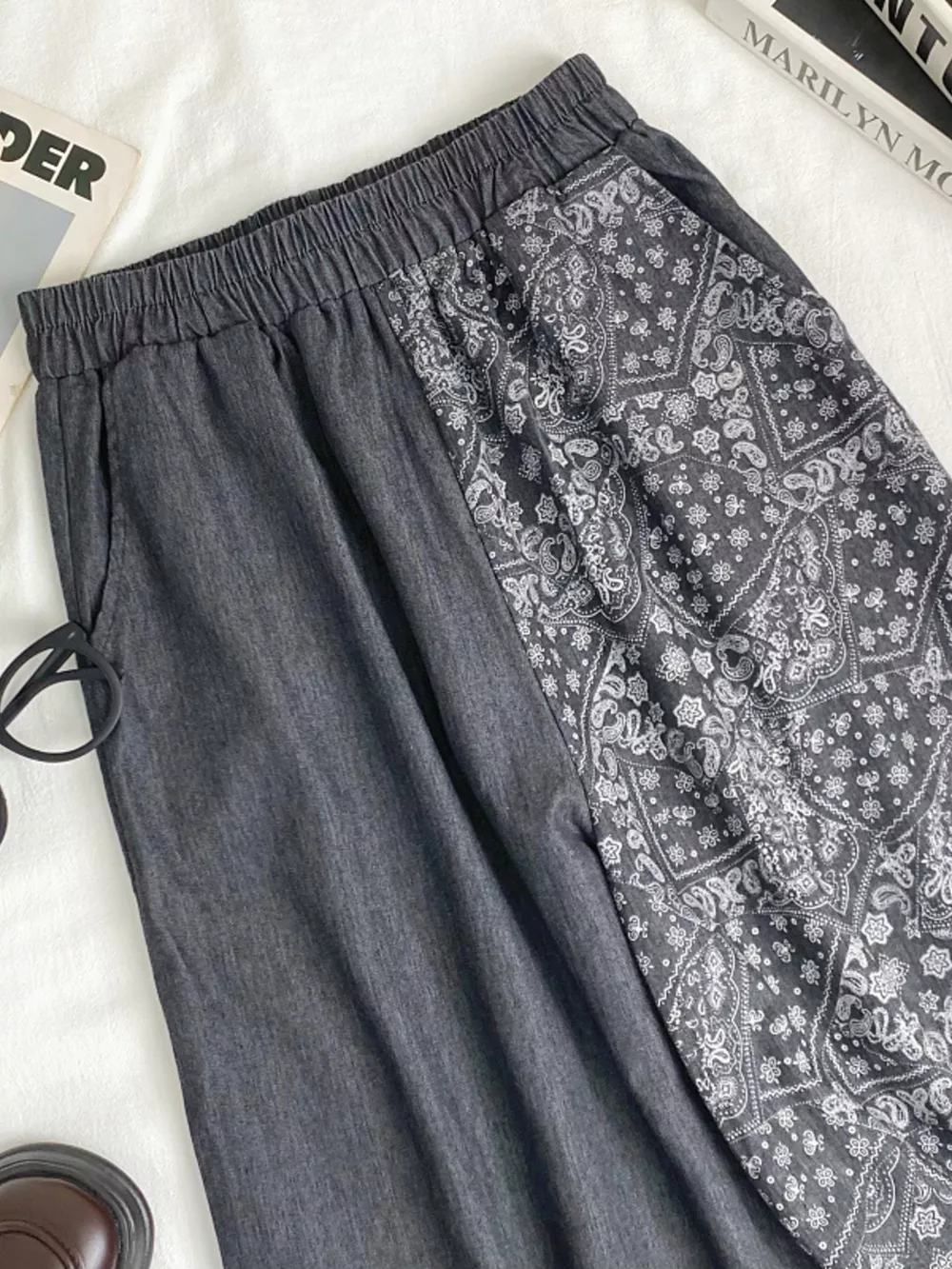 Elastic Waist Printed Jeans, image 12