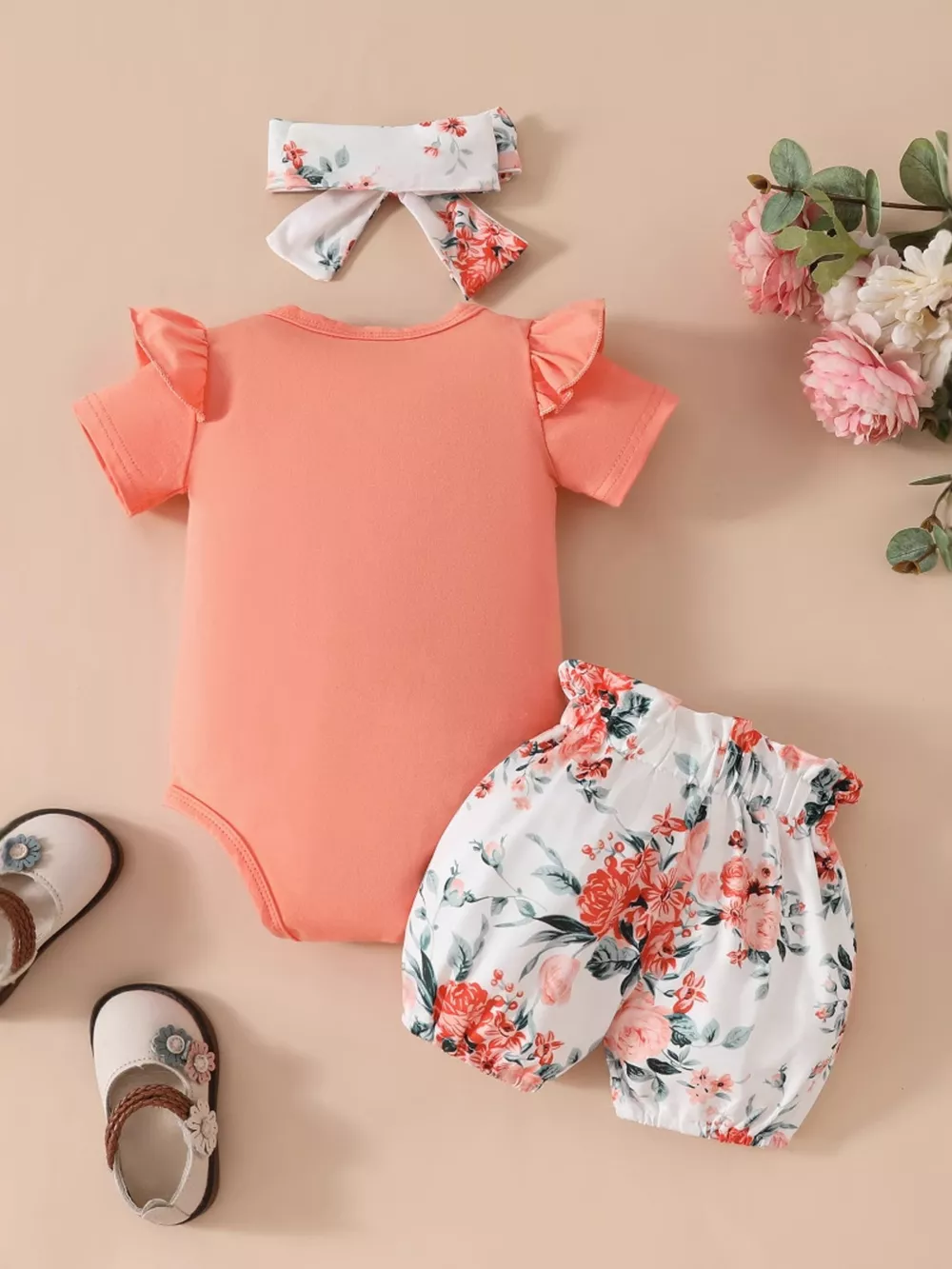 Children's Ruffled Bodysuit and Floral Shorts Set with Headband, image 3