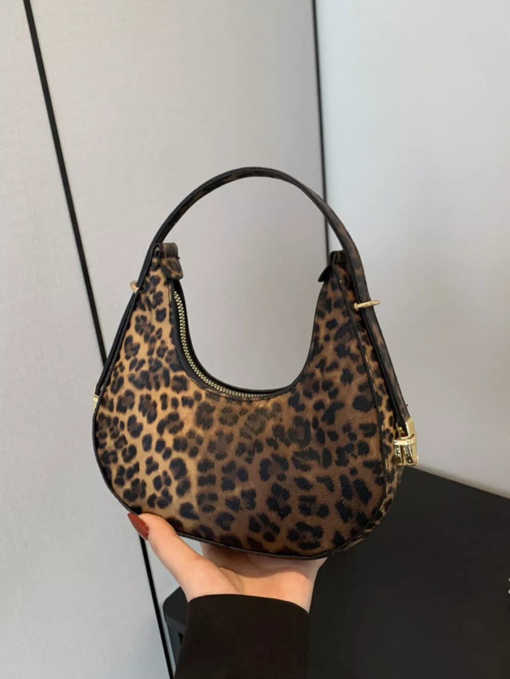 Leopard Print Shoulder Bag, image 6