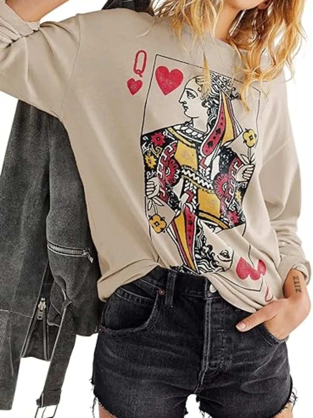 Queen of Hearts Playing Card Graphic Round Neck Sweatshirt, image 7