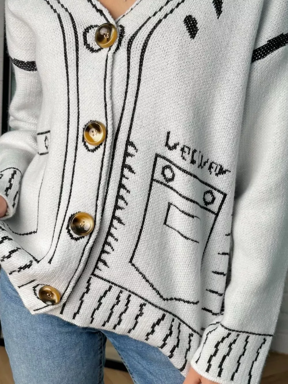 Contrast Graphic V-Neck Button-Down Cardigan, image 6