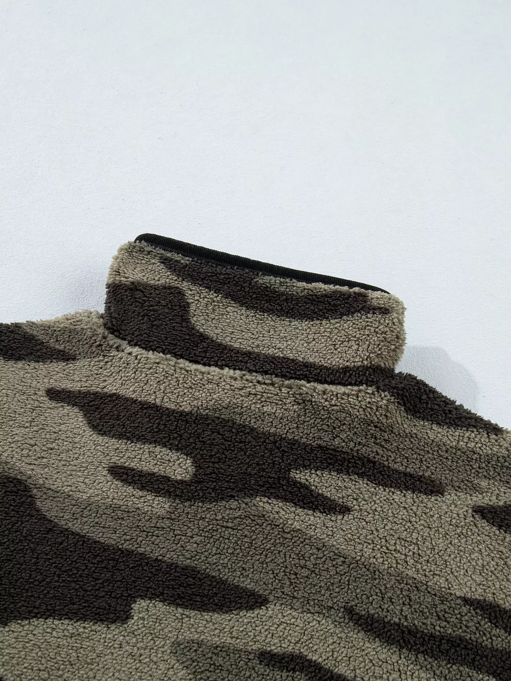Camouflage Fleece Half Zip-Up Long Sleeve Pocket Sweatshirt, image 6