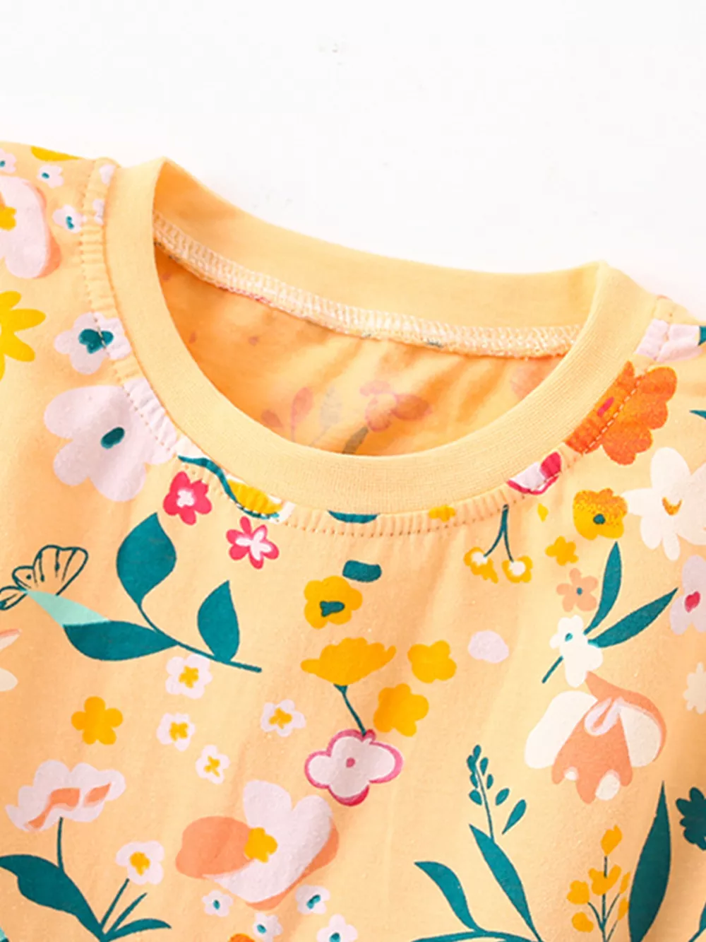 Children's Floral Print Ruffle Trim T-Shirt and Shorts Set, image 3