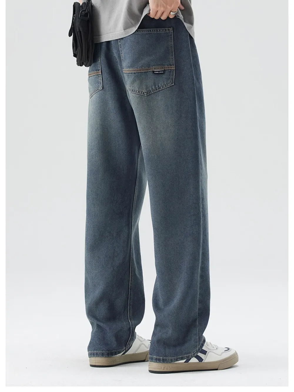 Men's Wide-Leg Relaxed Fit Jeans, image 9