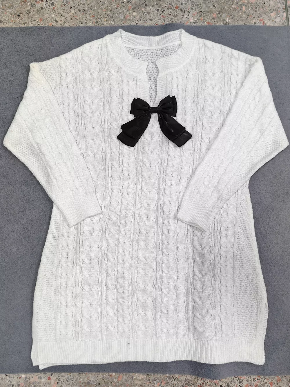 Plus Size Cable Knit Sweater Dress with Contrast Bow Detail, image 6
