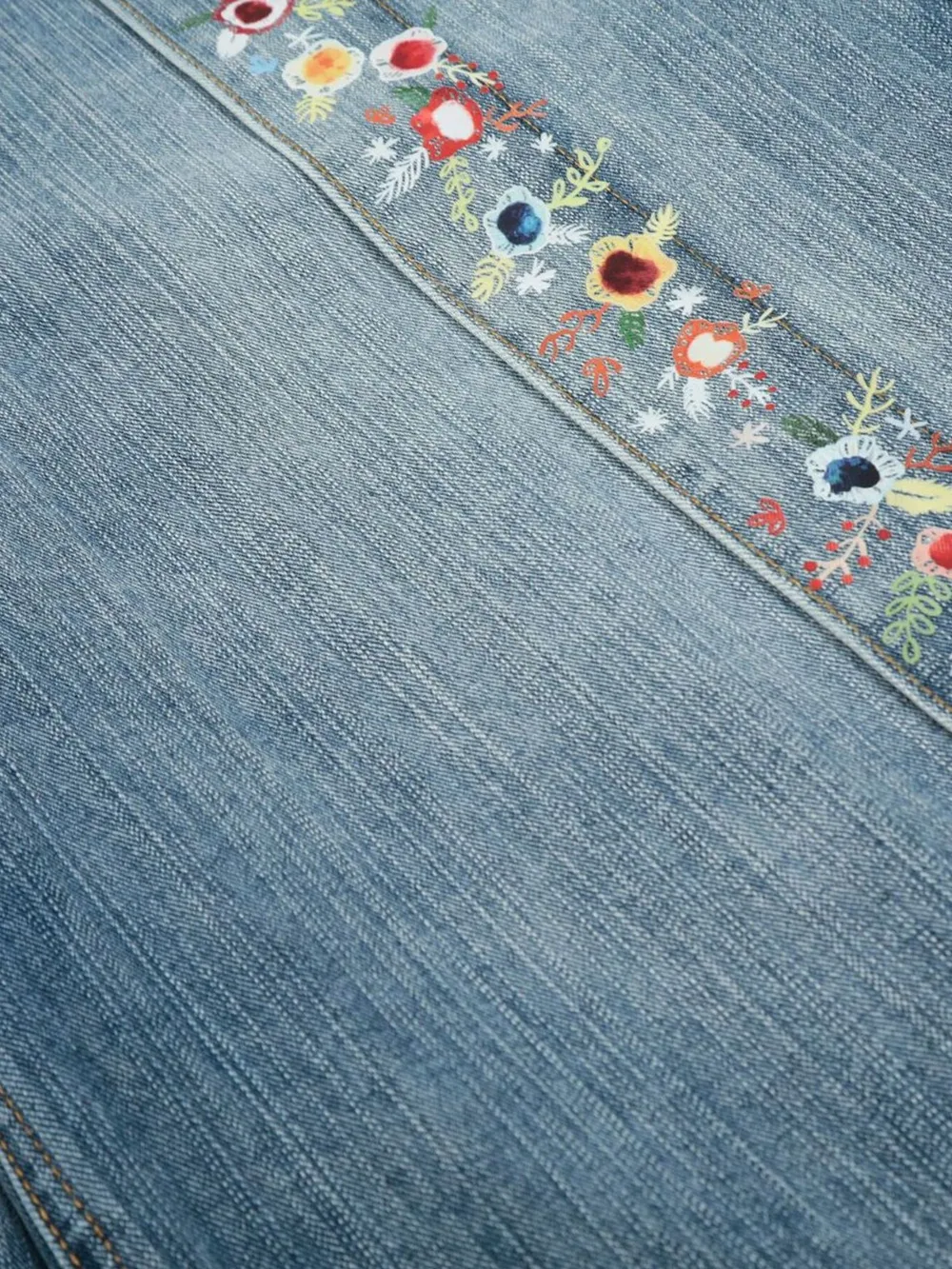 Men's Floral Trim Wide Leg Denim Shorts, image 9