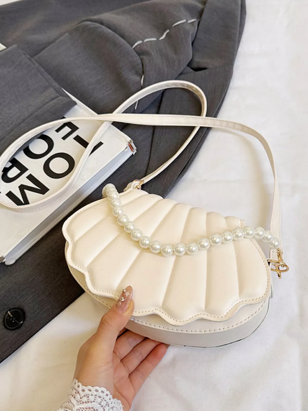 Shell-Shaped Pearl Decor Crossbody Bag, image 11