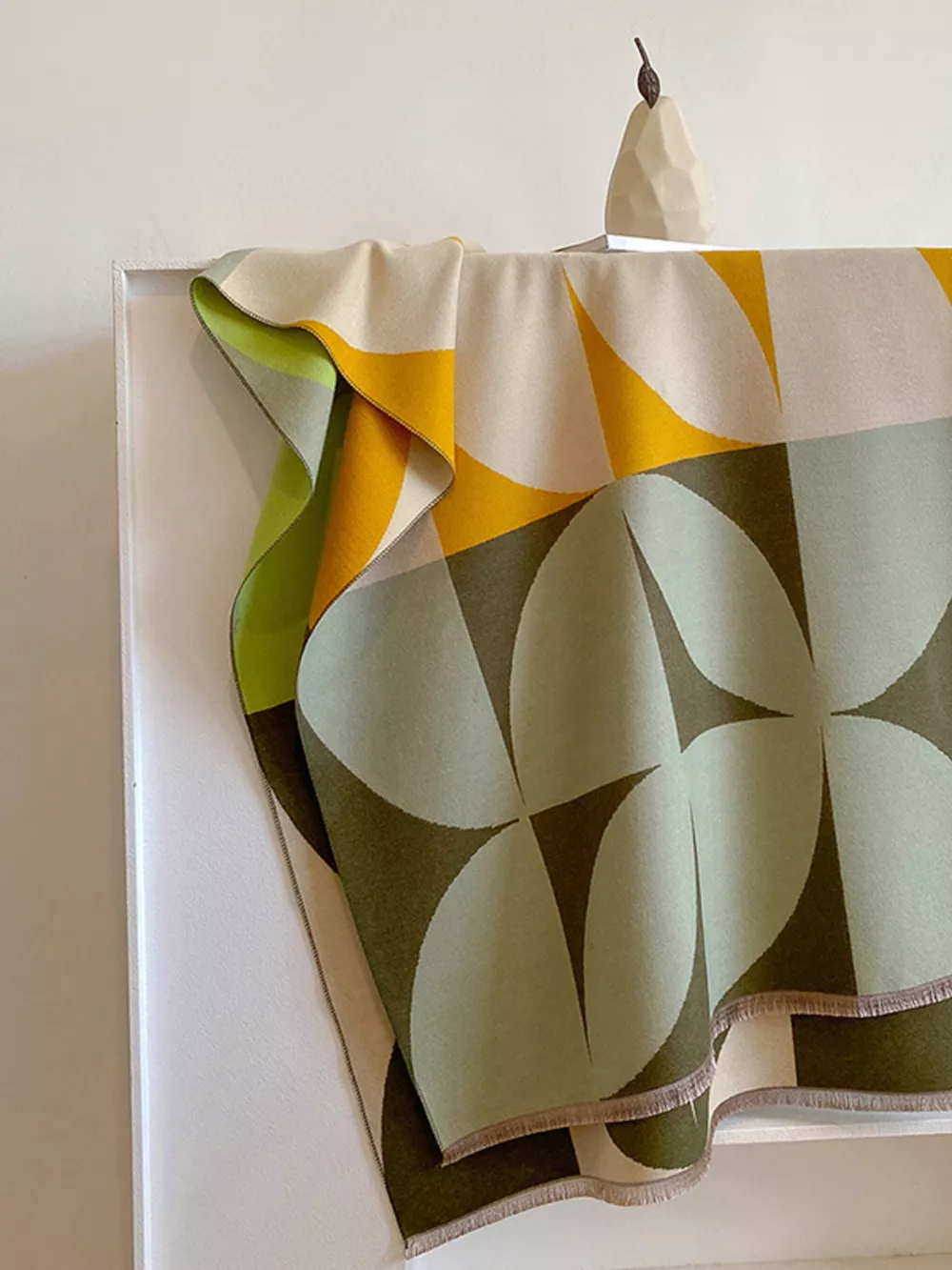 Contrast Raw Hem Scarf, image 6