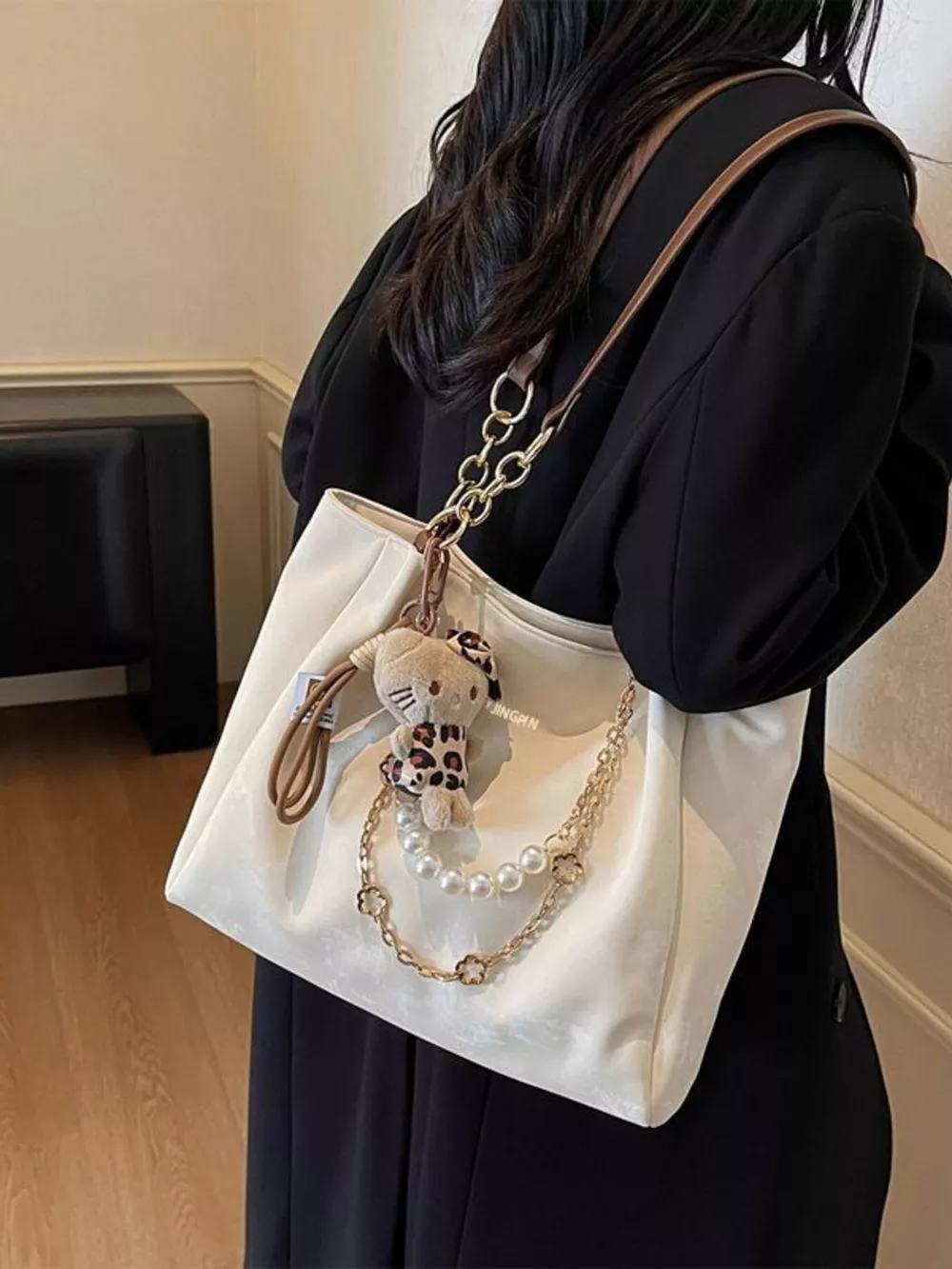 Pearl Chain Decor Shoulder Bag, image 2
