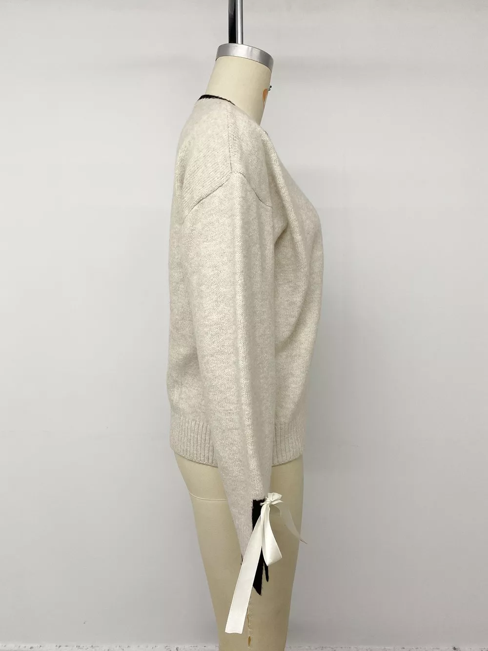Contrast Trim Ribbed Cuff Tie-Sleeve Sweater, image 9