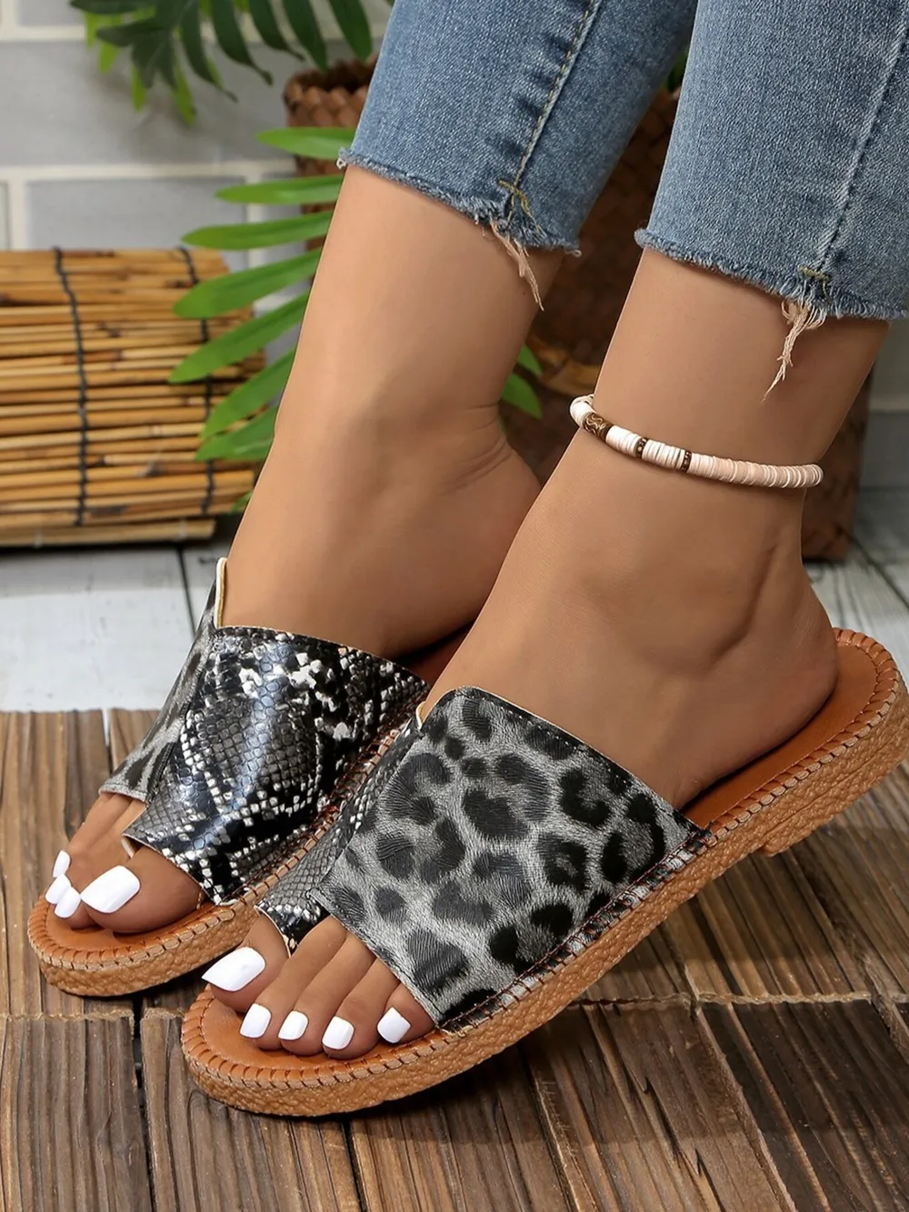 Leopard Print Flat Sandals, image 4