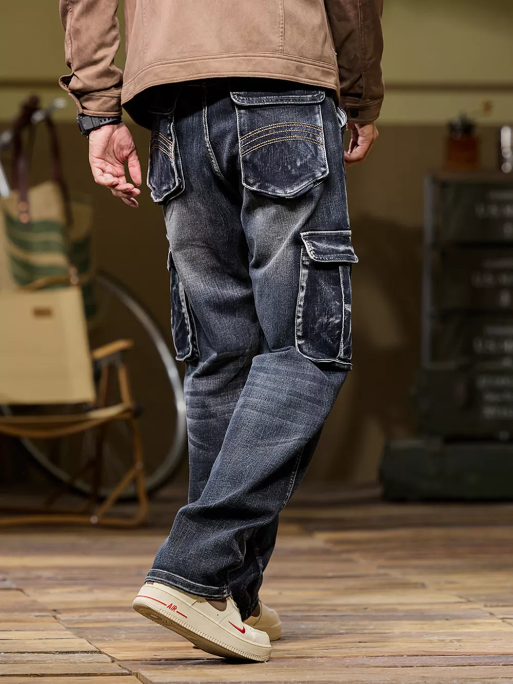 Men's Vintage Loose Fit Cargo Jeans, image 4