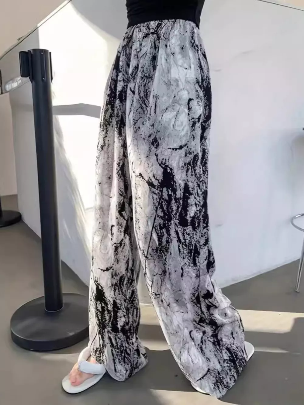 Abstract Print Wide Leg Pants, image 2