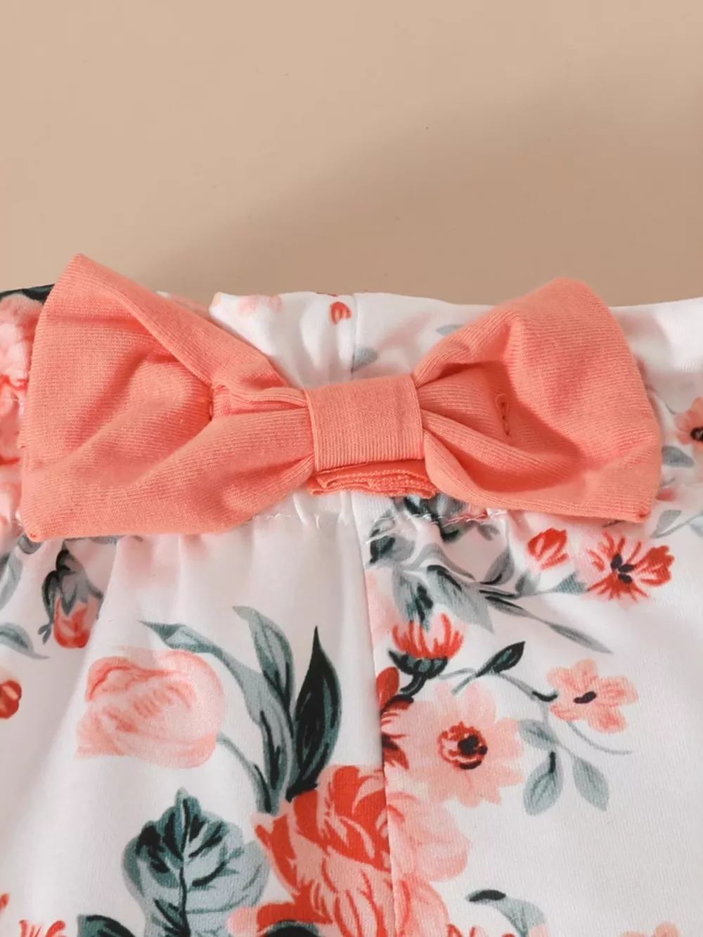 Children's Ruffled Bodysuit and Floral Shorts Set with Headband, image 5