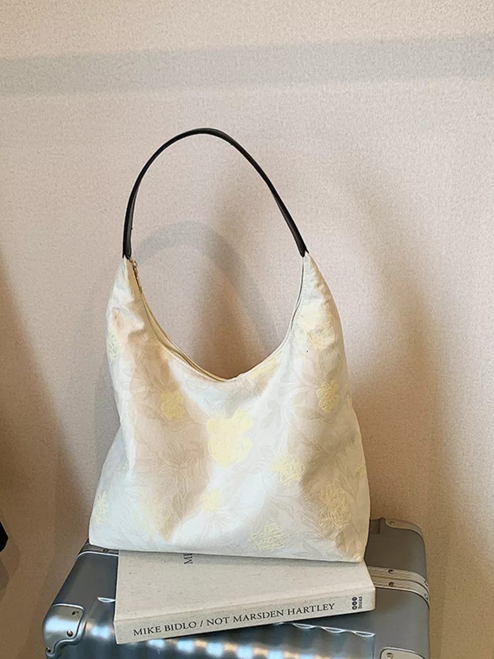 Floral Pattern Hobo Shoulder Bag, image 3