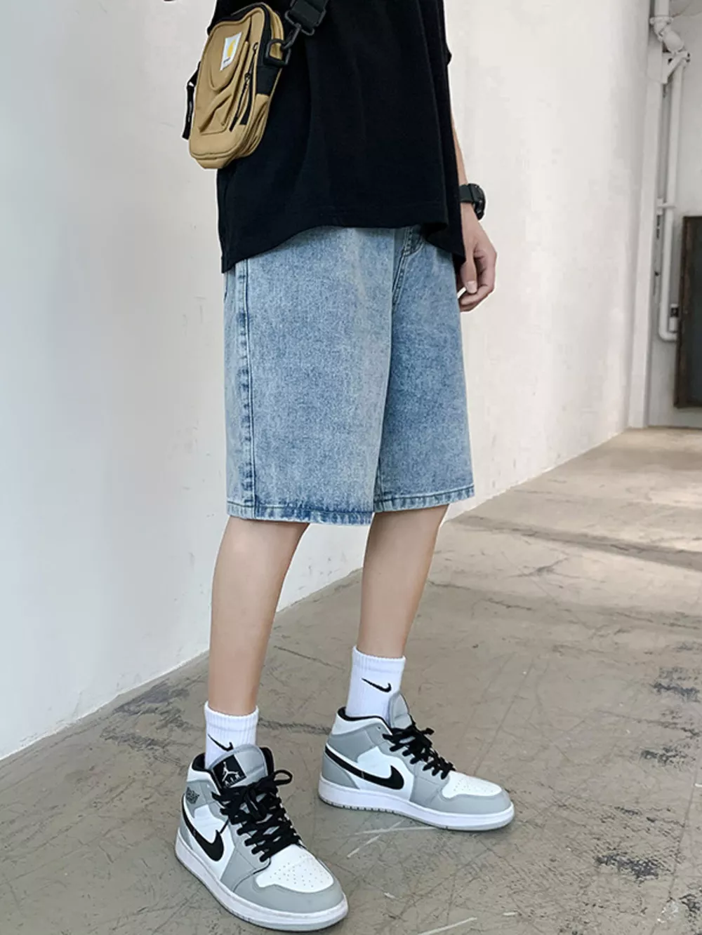 Men's Casual Loose Fit Denim Shorts, image 2