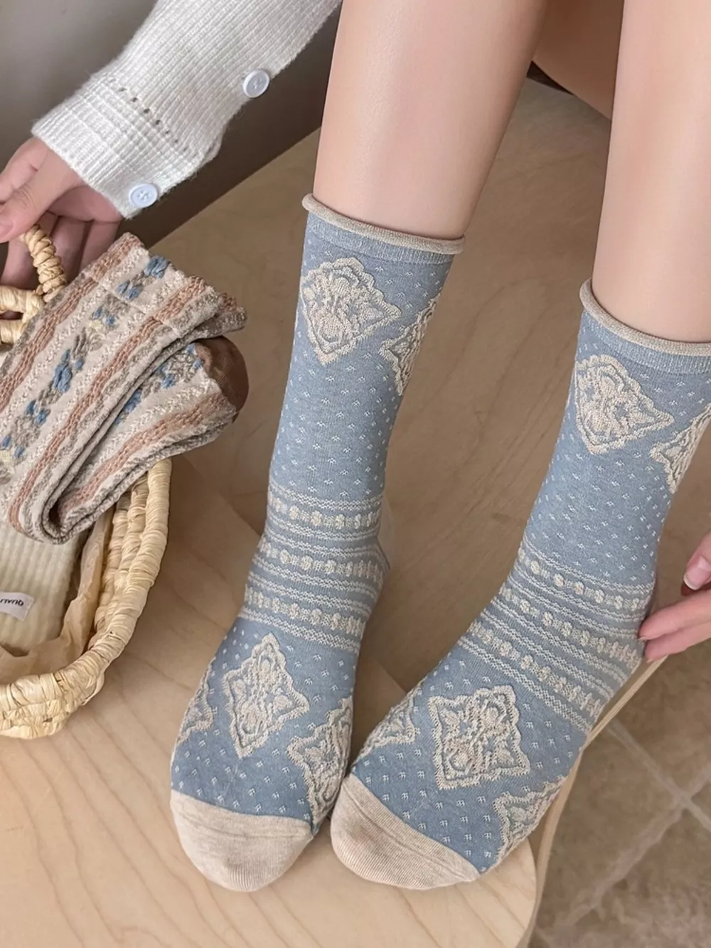 Vintage Jacquard Crew Socks