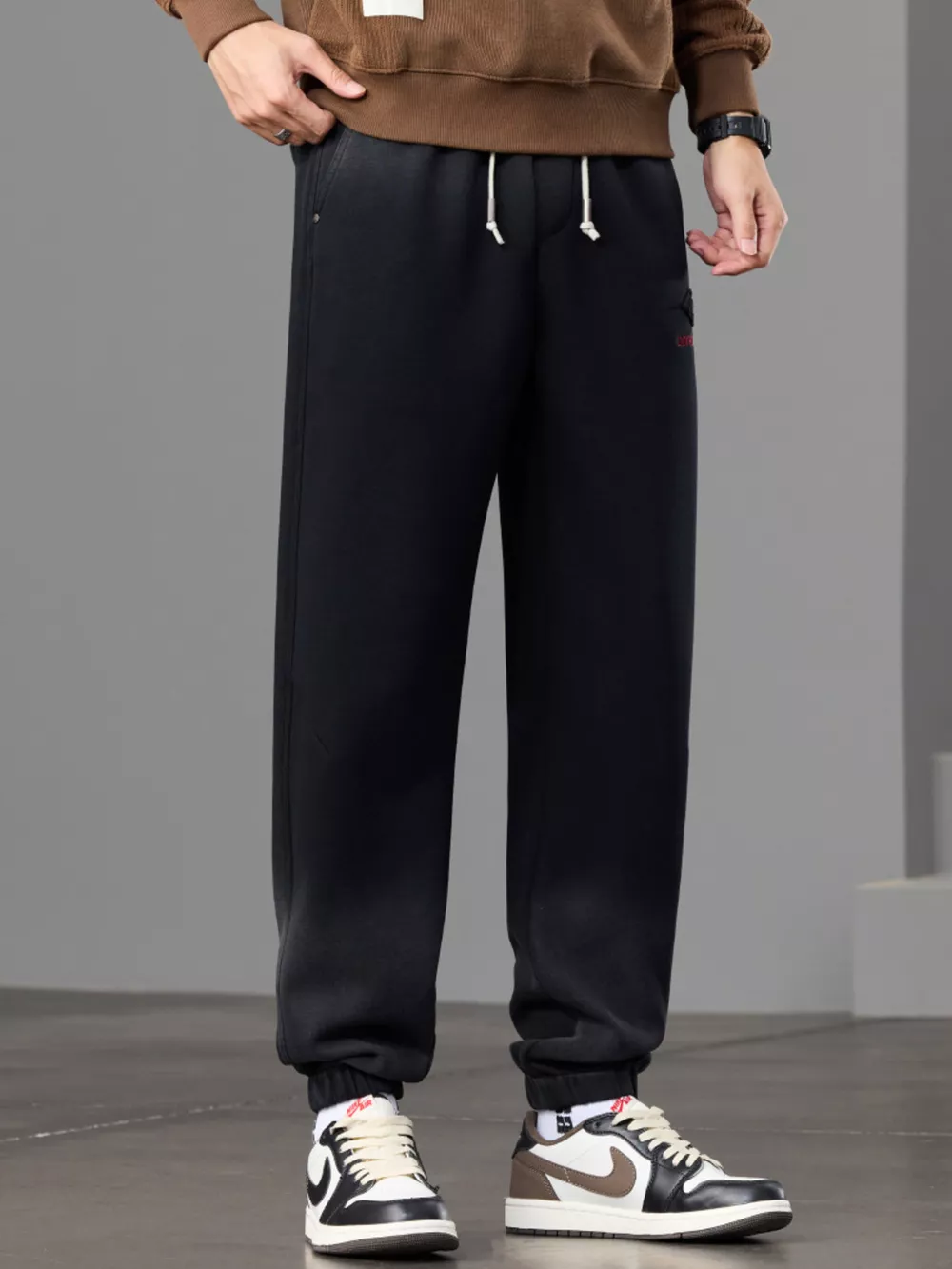 Men's Casual Loose Fit Sweatpants, image 2