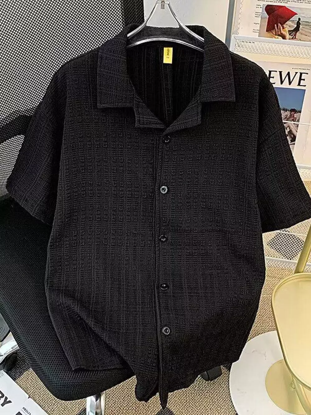 Men's Plus Size Lightweight Textured Short-Sleeve Shirt with Starfish Brooch, image 4