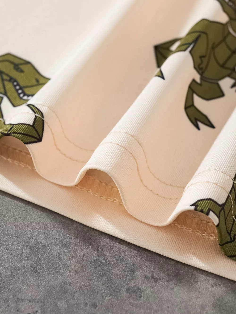 Children's Dinosaur Print Short Sleeve Tee and Shorts Set, image 3