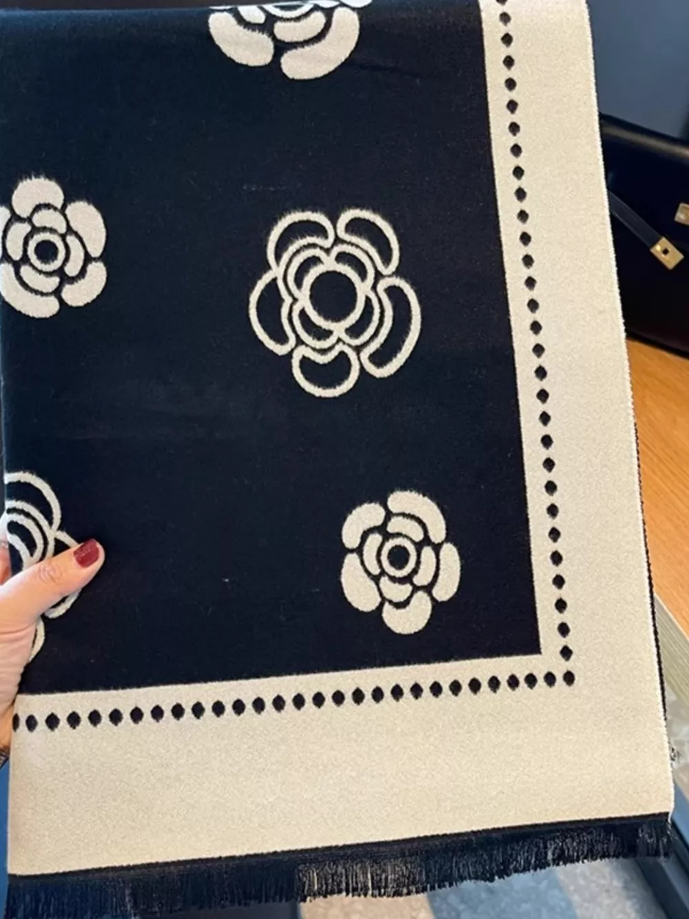 Floral Pattern Raw Hem Scarf, image 7
