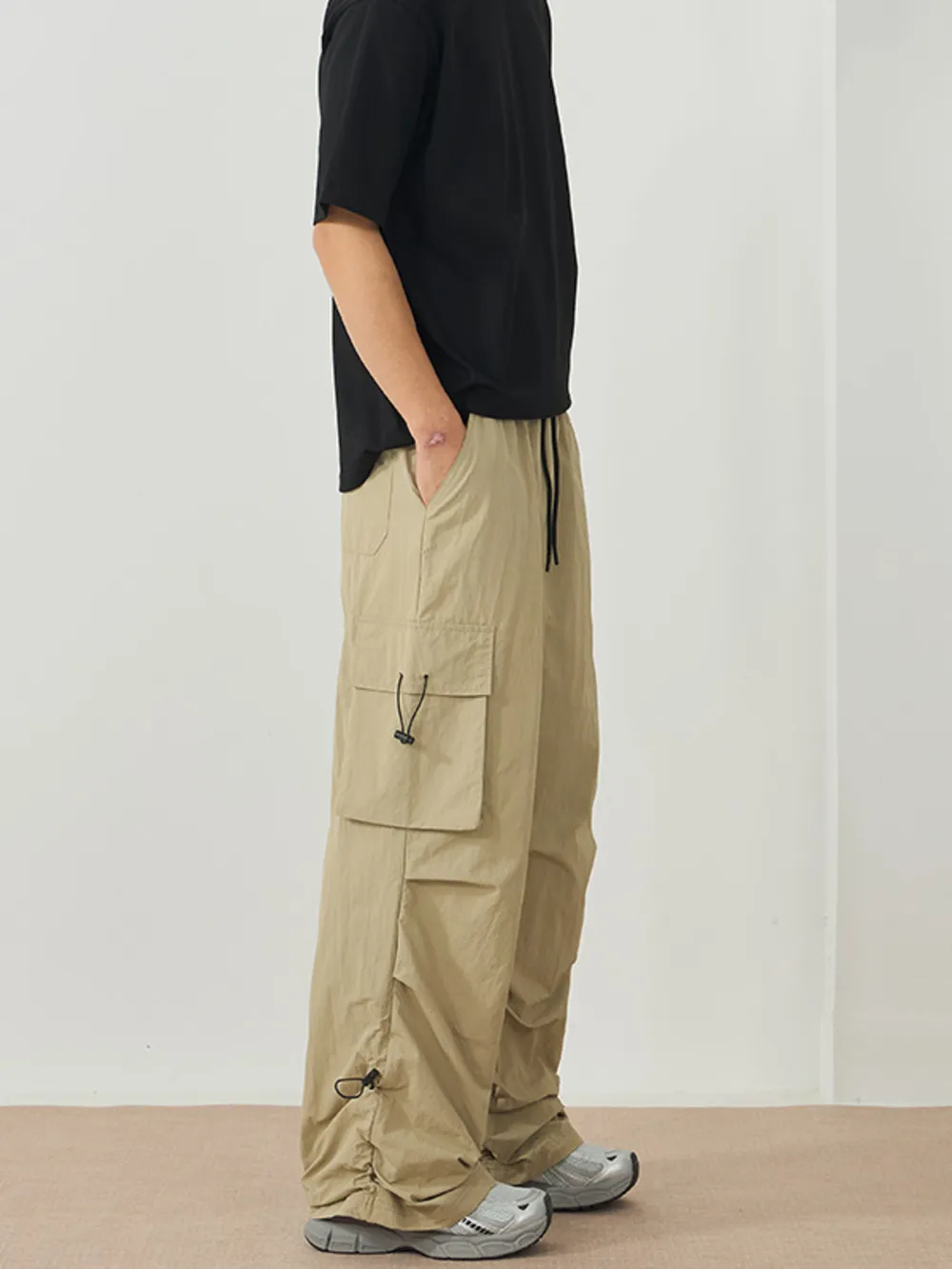 Men's Loose Fit Cargo Pants with Drawstring, image 2