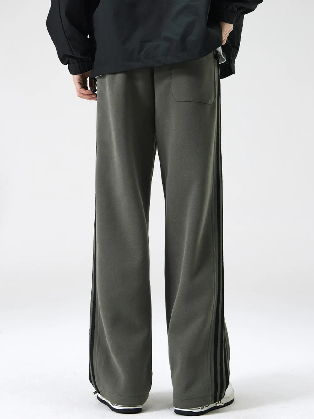 Men's Plus Size Relaxed Fit Pants with Side Stripes, image 4