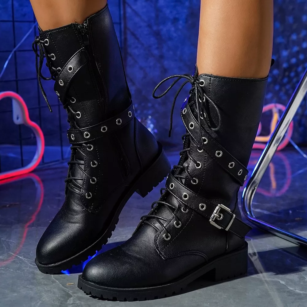 Round Toe Lace Up Boots