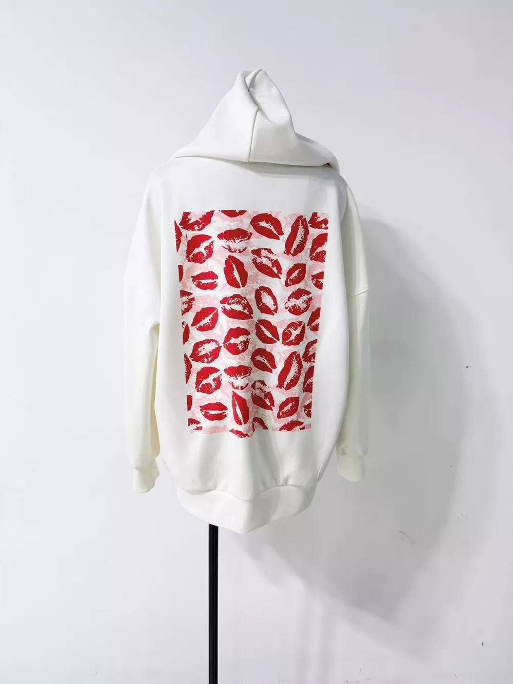 Zip Up Oversized Hoodie with Red Lips Print Detail, image 7