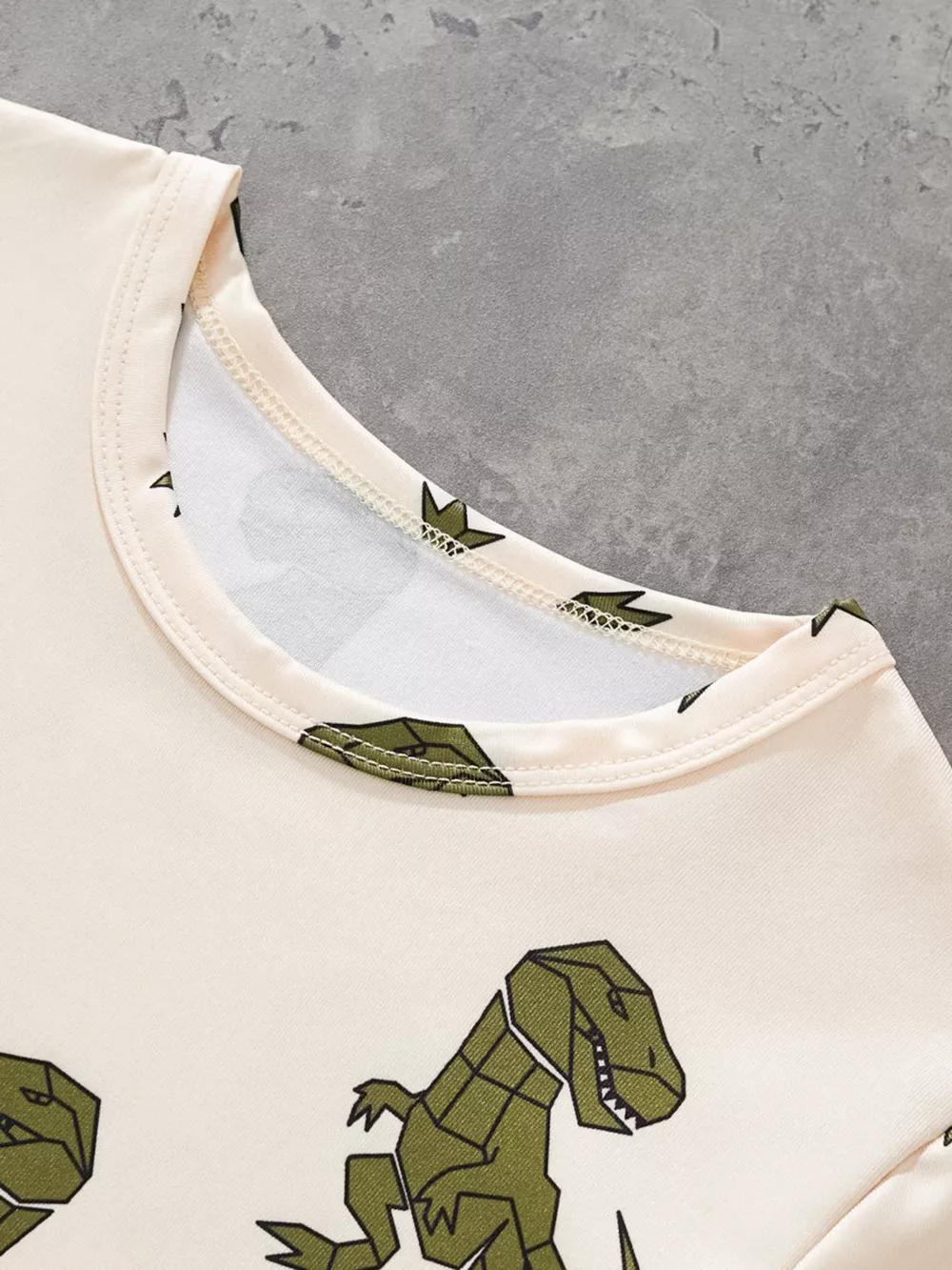 Children's Dinosaur Print Short Sleeve Tee and Shorts Set, image 4