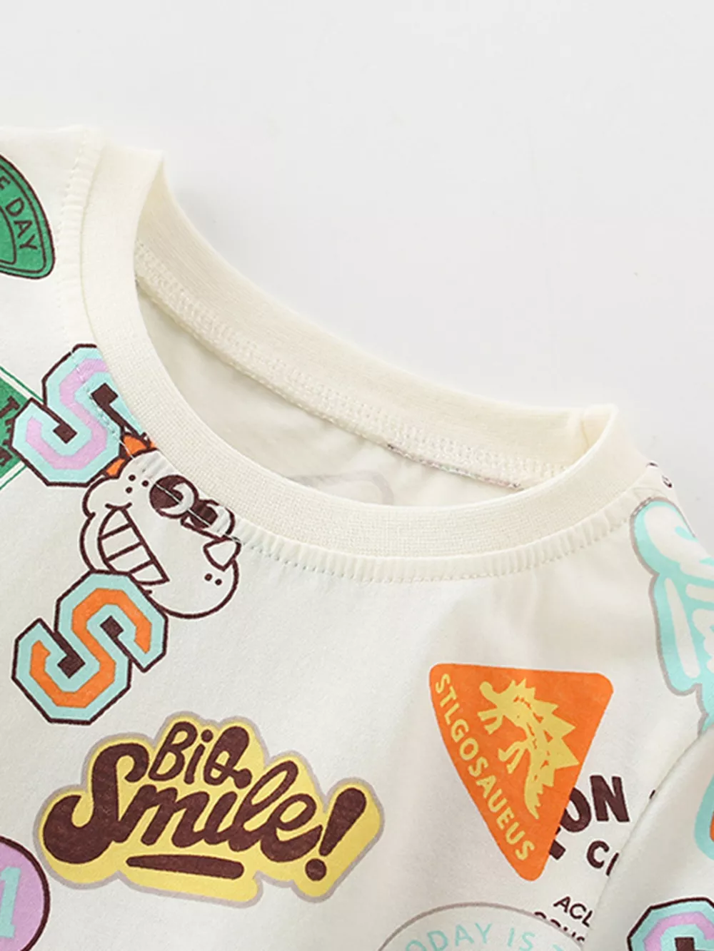 Children's Dinosaur Patch Graphic Tee and Shorts Set, image 3