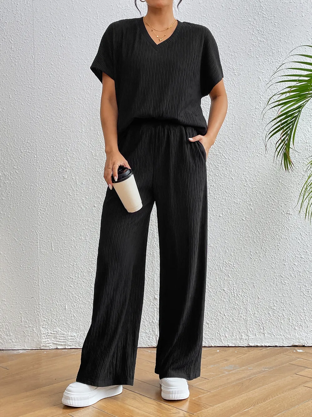 V-Neck Short Sleeve Top and Pants Set, image 3