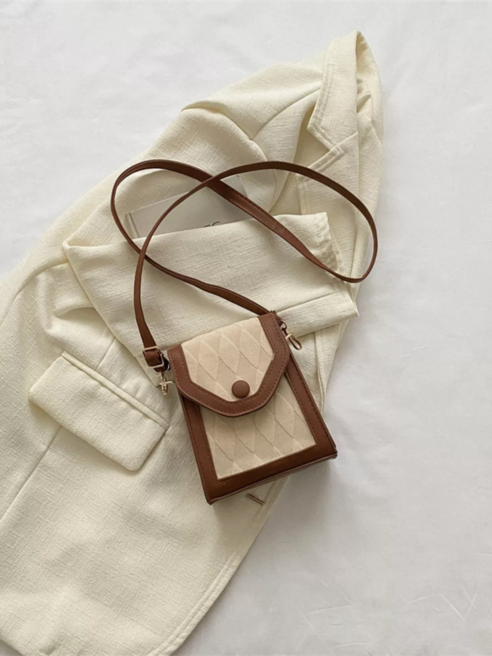 Adjustable Strap Flap Crossbody Bag, image 9