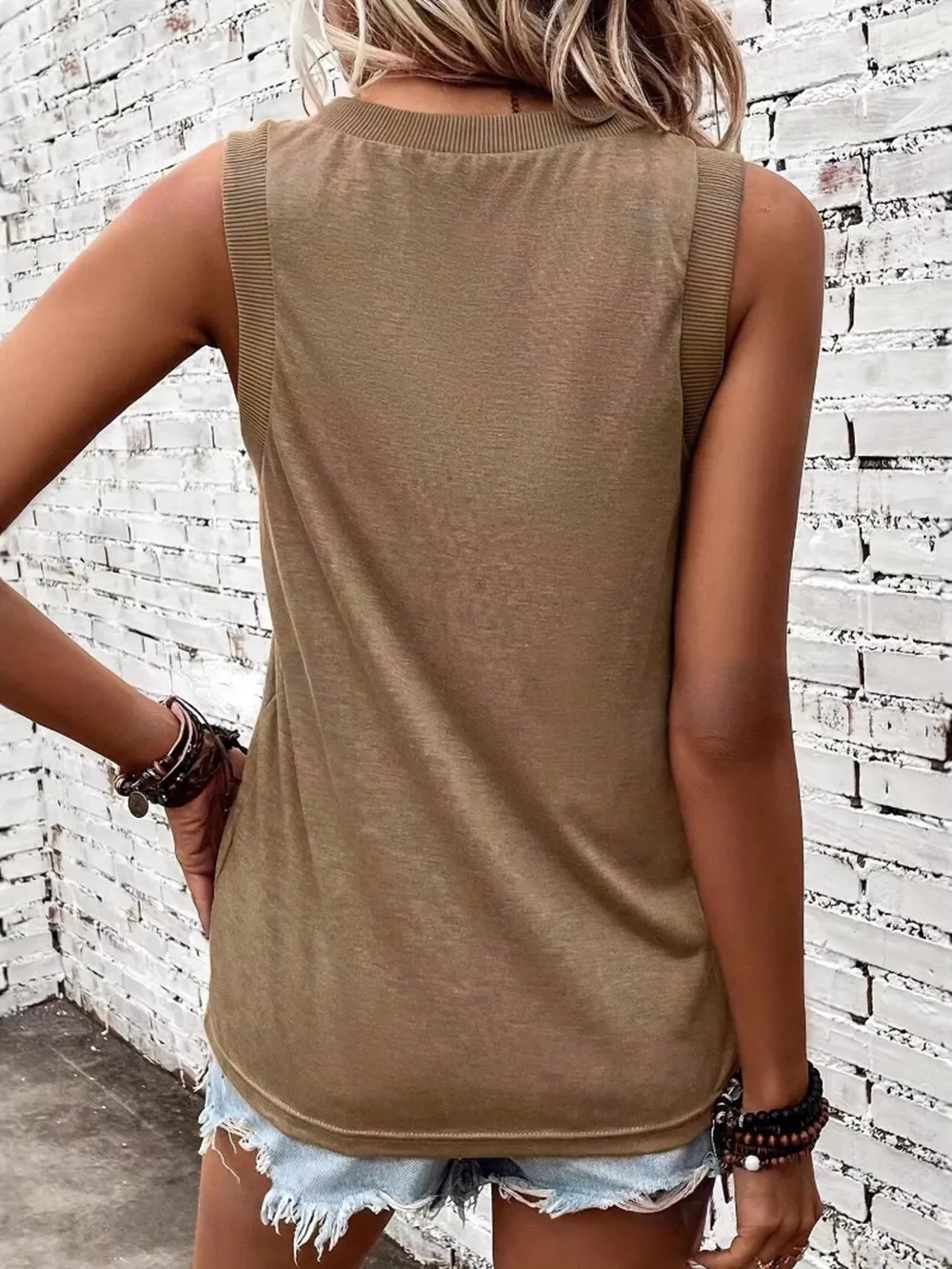 Breathable V-Neck Ribbed-Band Tank Top, image 8