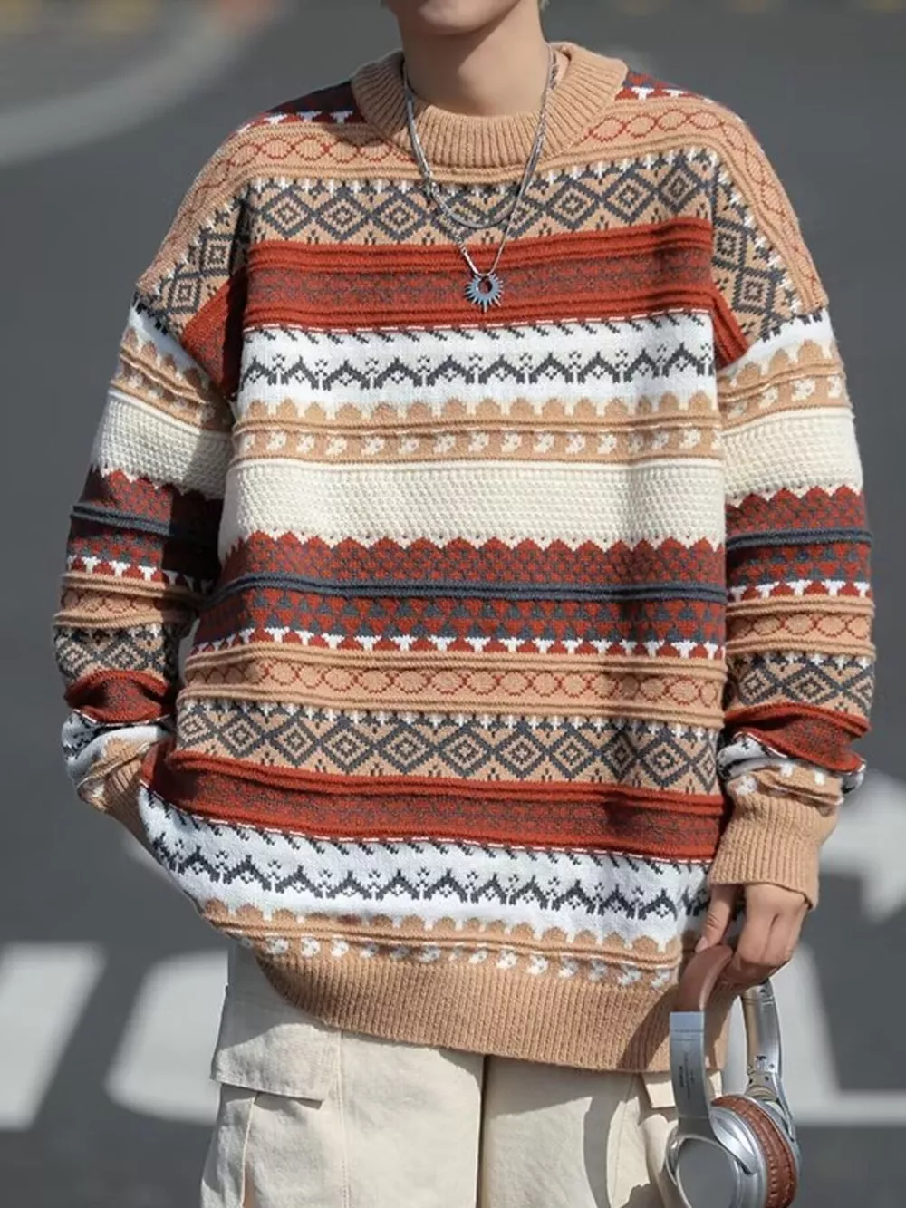 Men's Vintage Pattern Round Neck Knitted Sweater, image 2