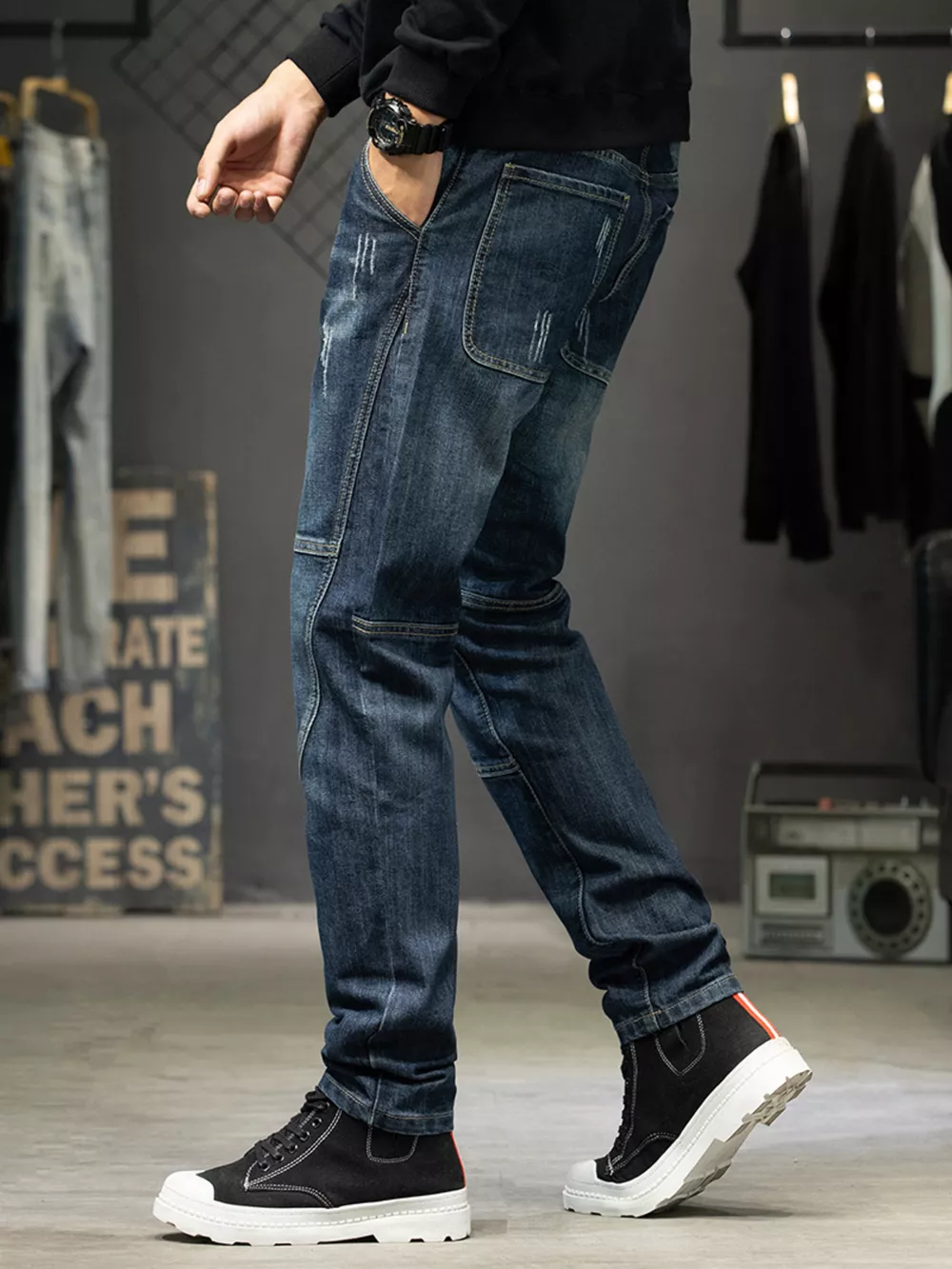 Men's Pocketed Slim Fit Jeans, image 2