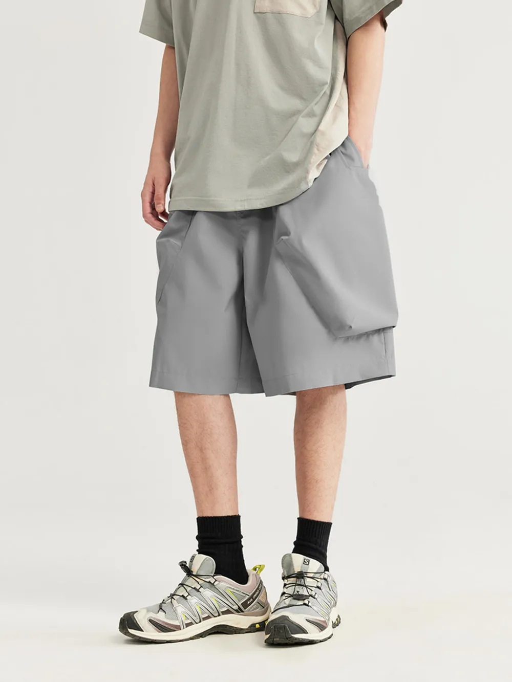 Men's Loose Fit Cargo Shorts