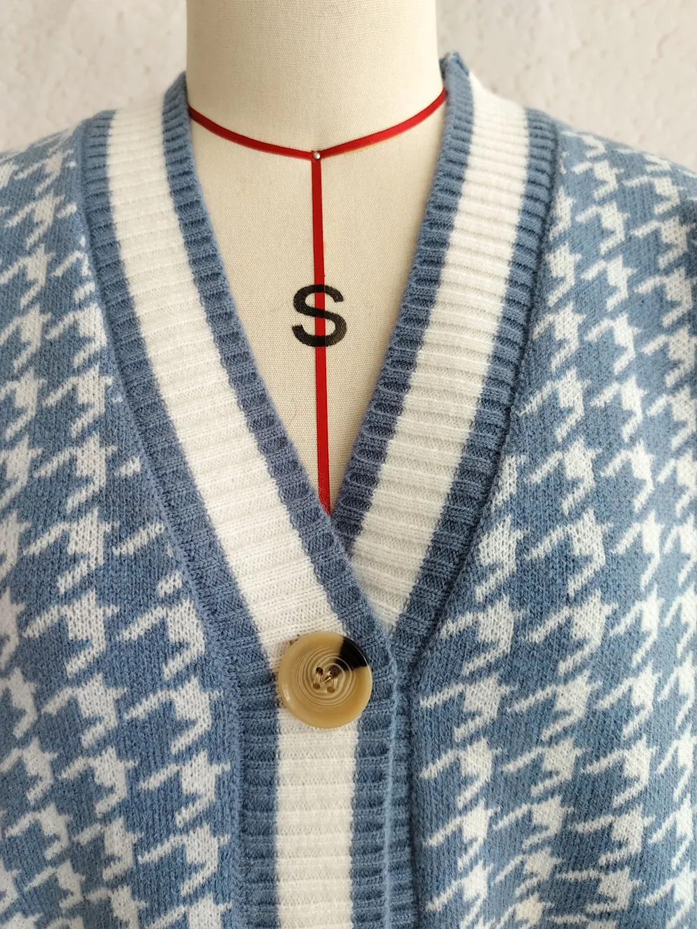 Houndstooth Pattern V-Neck Button-Up Cardigan, image 6