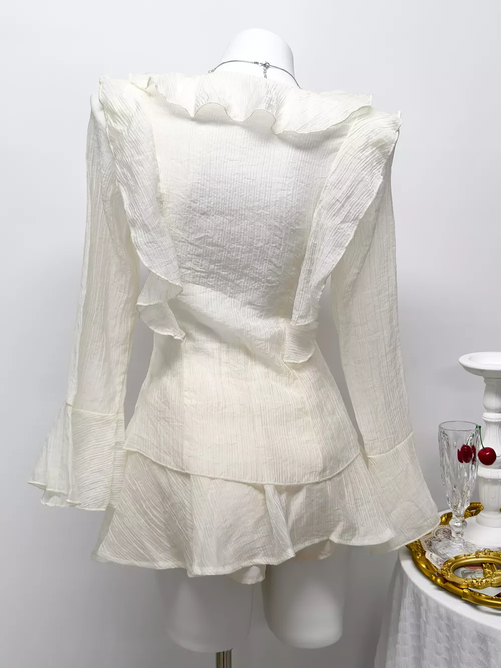 Ruffle Trimmed Blouse and Skirt Set, image 3