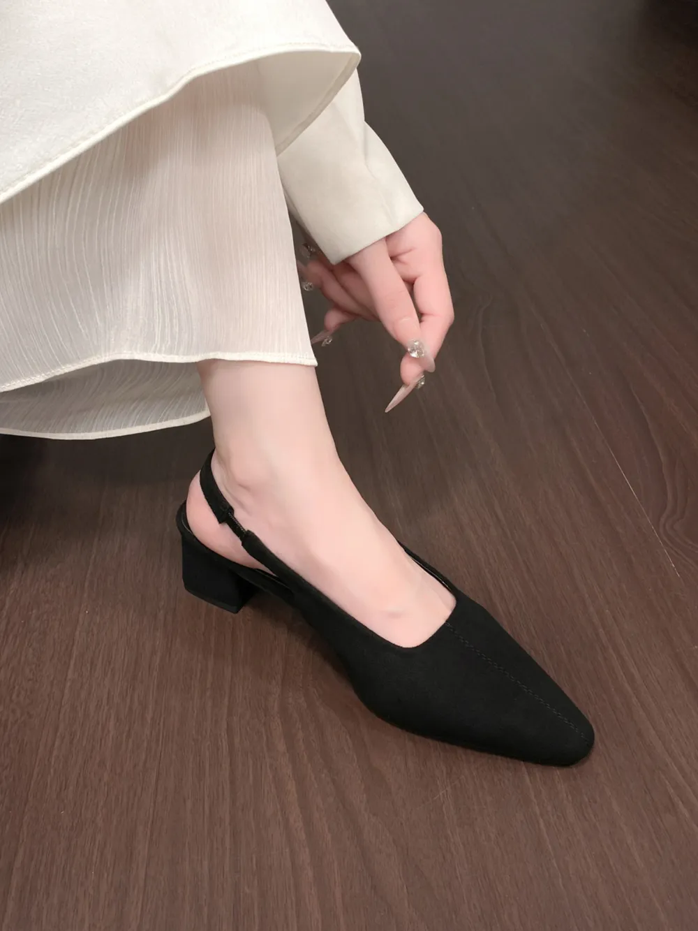 Point Toe Block Heel Pumps, image 3