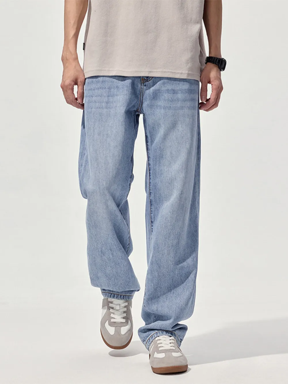 Men's Relaxed Fit Straight Leg Jeans