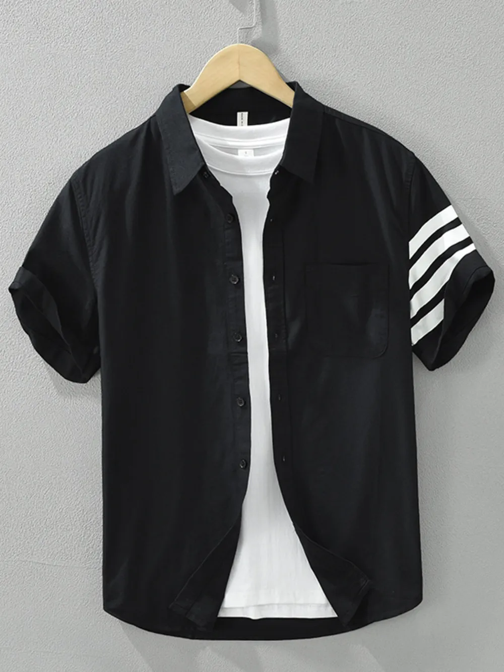 Men's Plus Size Short Sleeve Button-Up Shirt