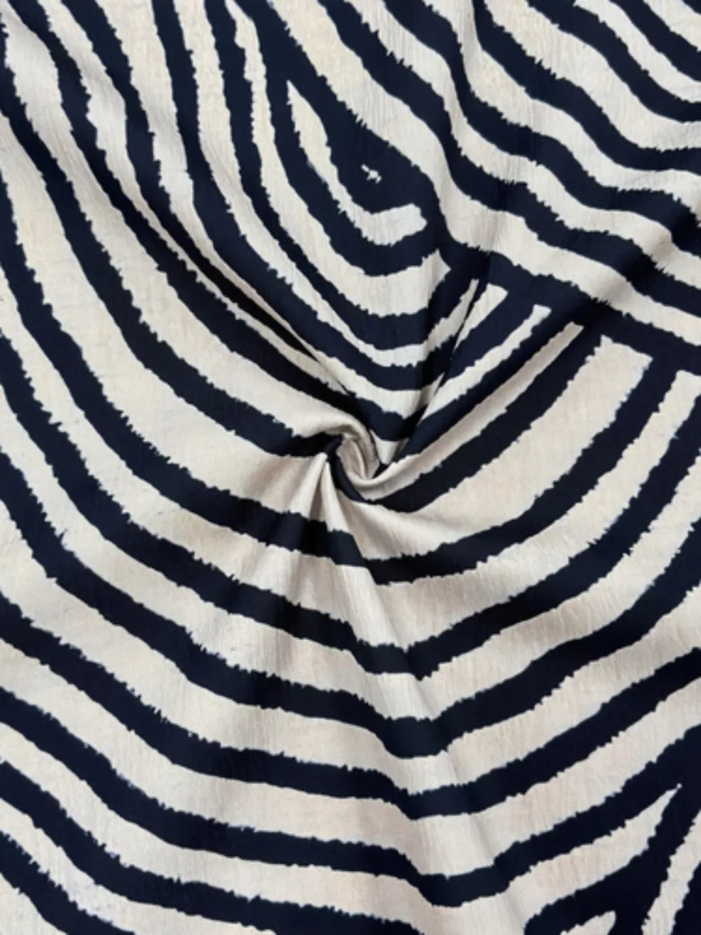 Plus Size Abstract Zebra Print Button-Down Shirt, image 5
