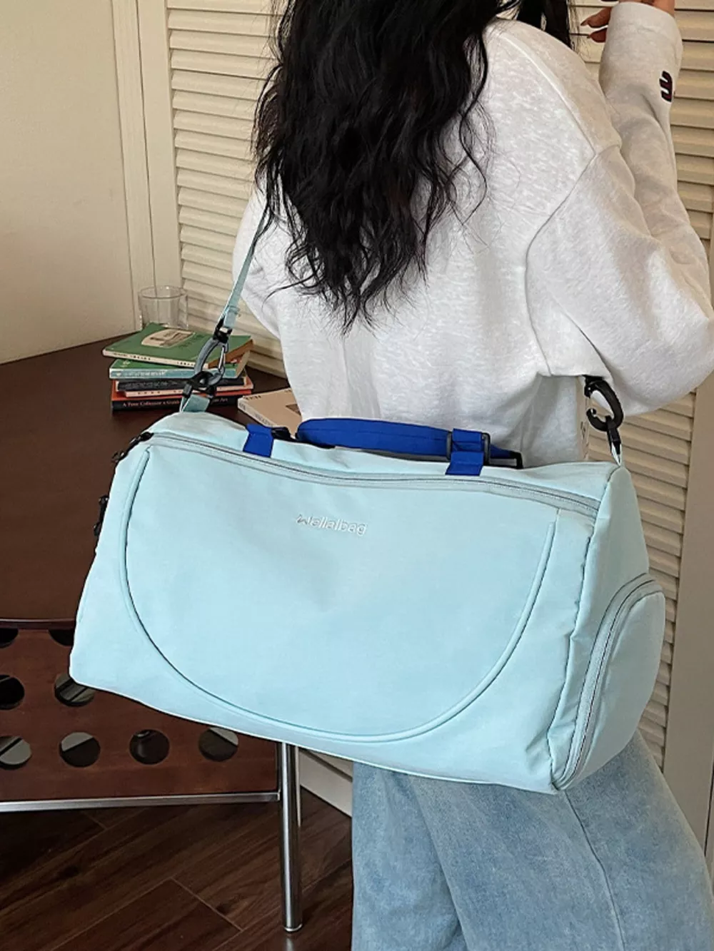 Duffle Bag with Adjustable Strap, image 3