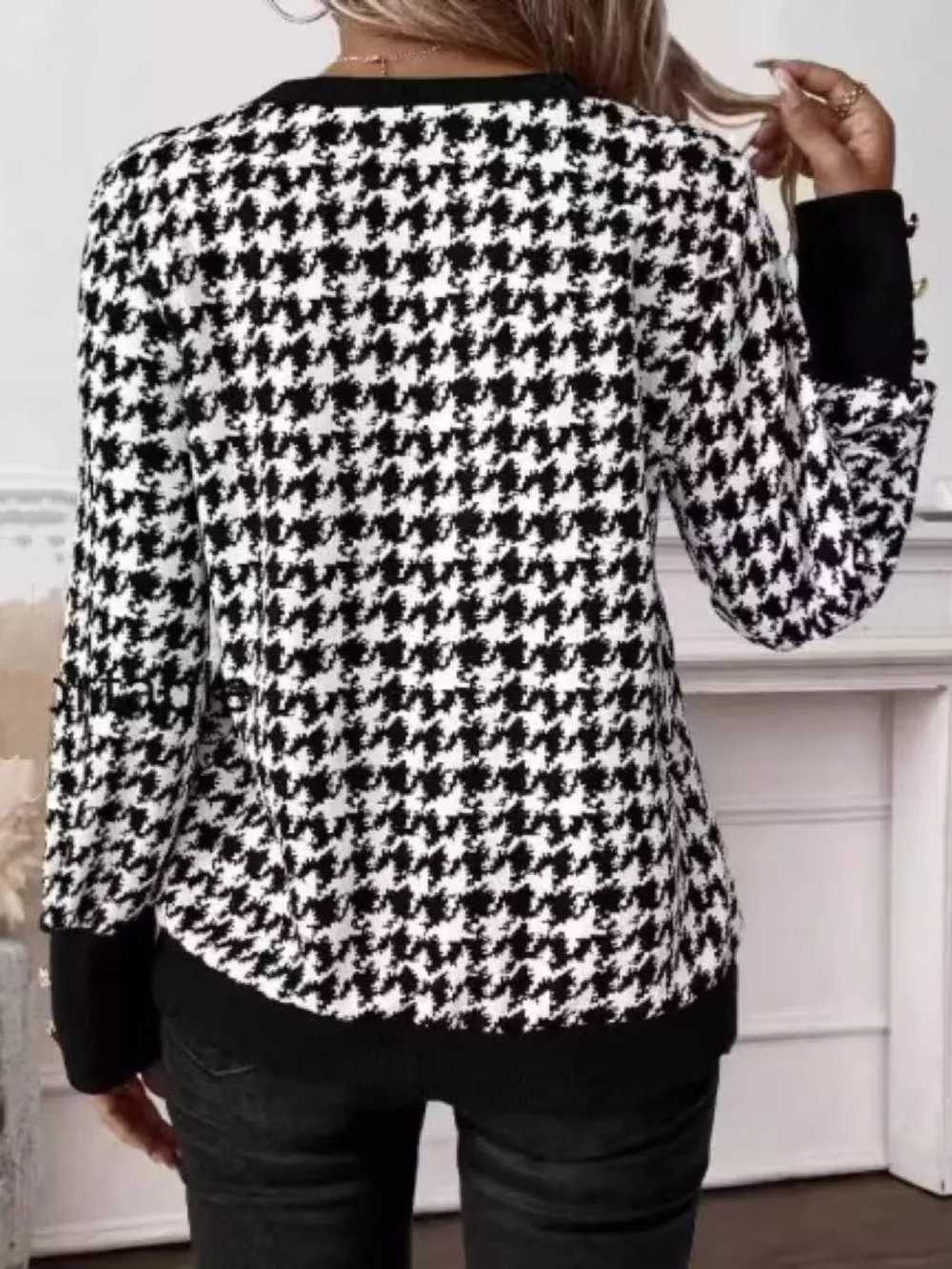 Printed V-Neck Long Sleeve T-Shirt with Button Cuffs, image 7