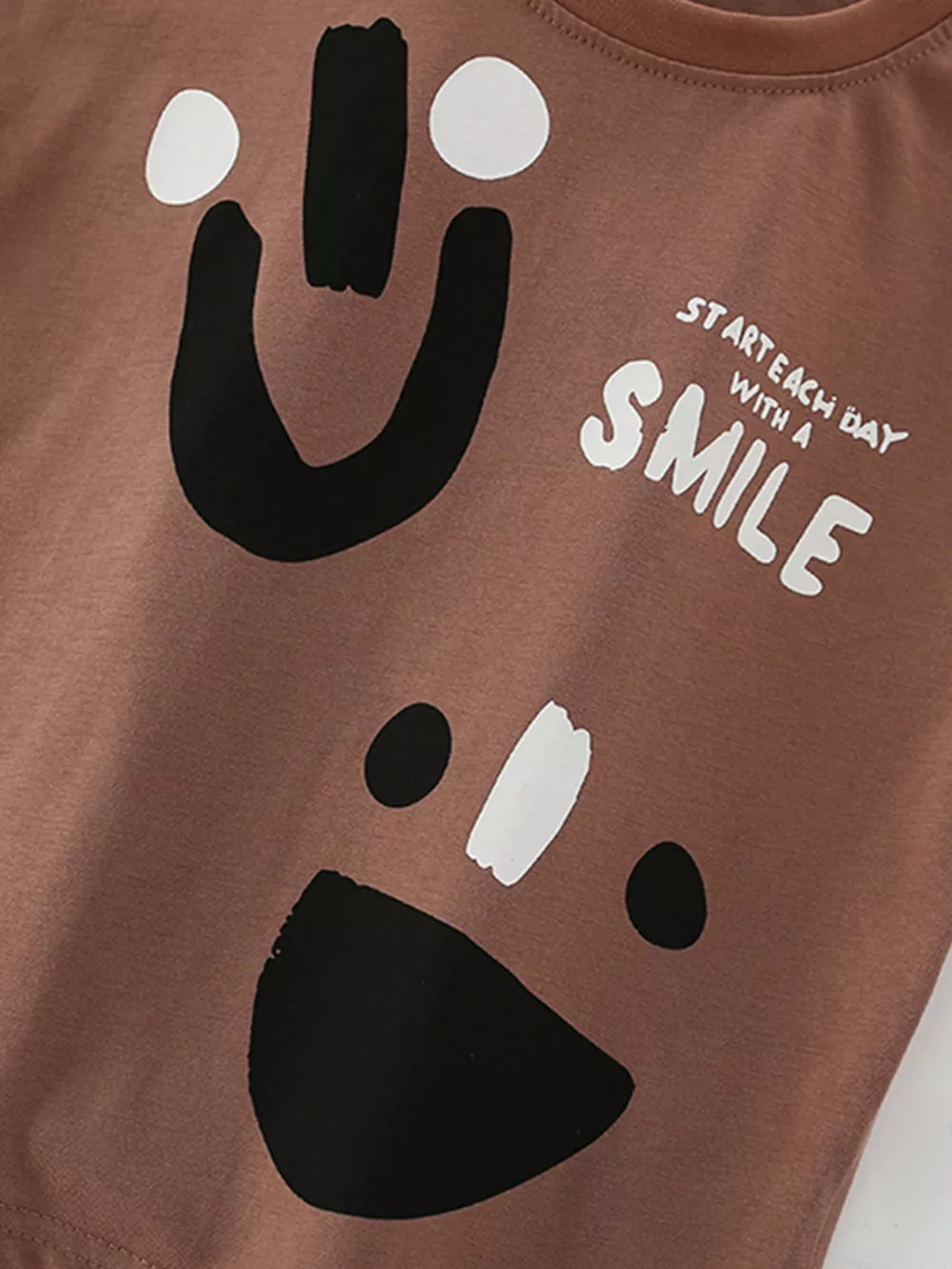 Children's Smile Print Tee and Shorts Casual Set, image 2