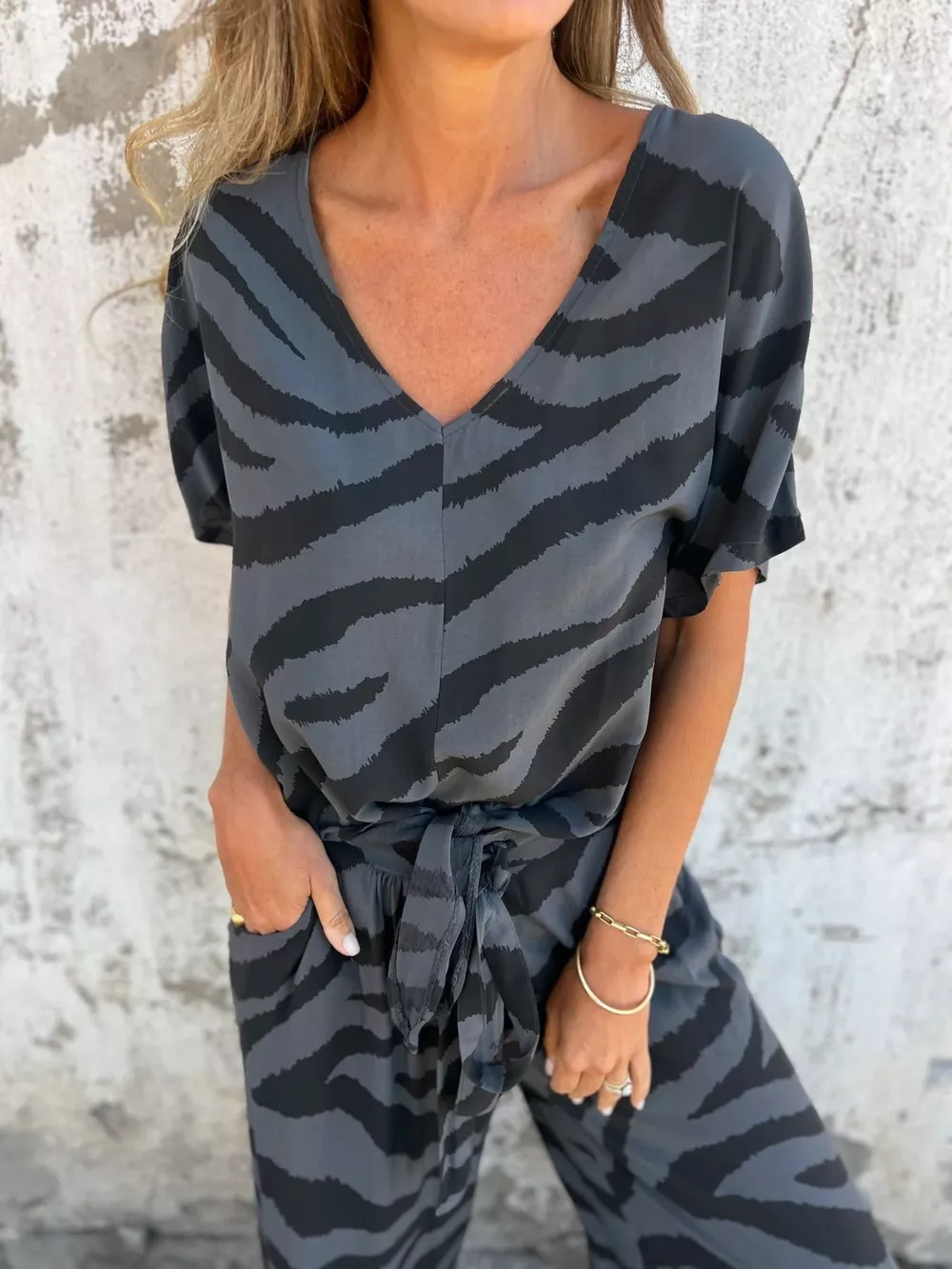 Zebra Print V-Neck Top and Pants Set, image 10