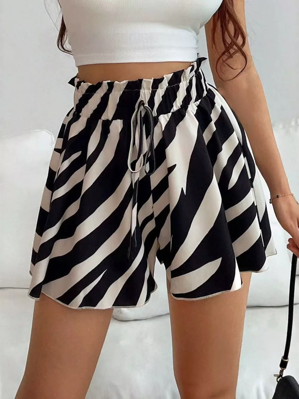 High-Waisted Leopard Print Shorts, image 5