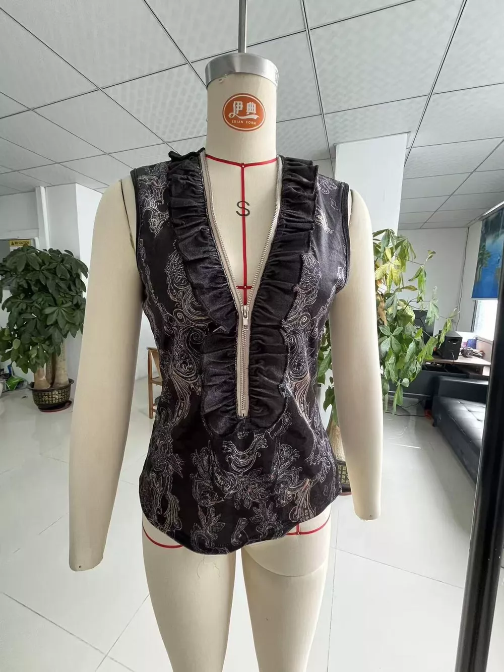 Full Size Paisley Print Ruffled Zip Front Tank Plus Size, image 6